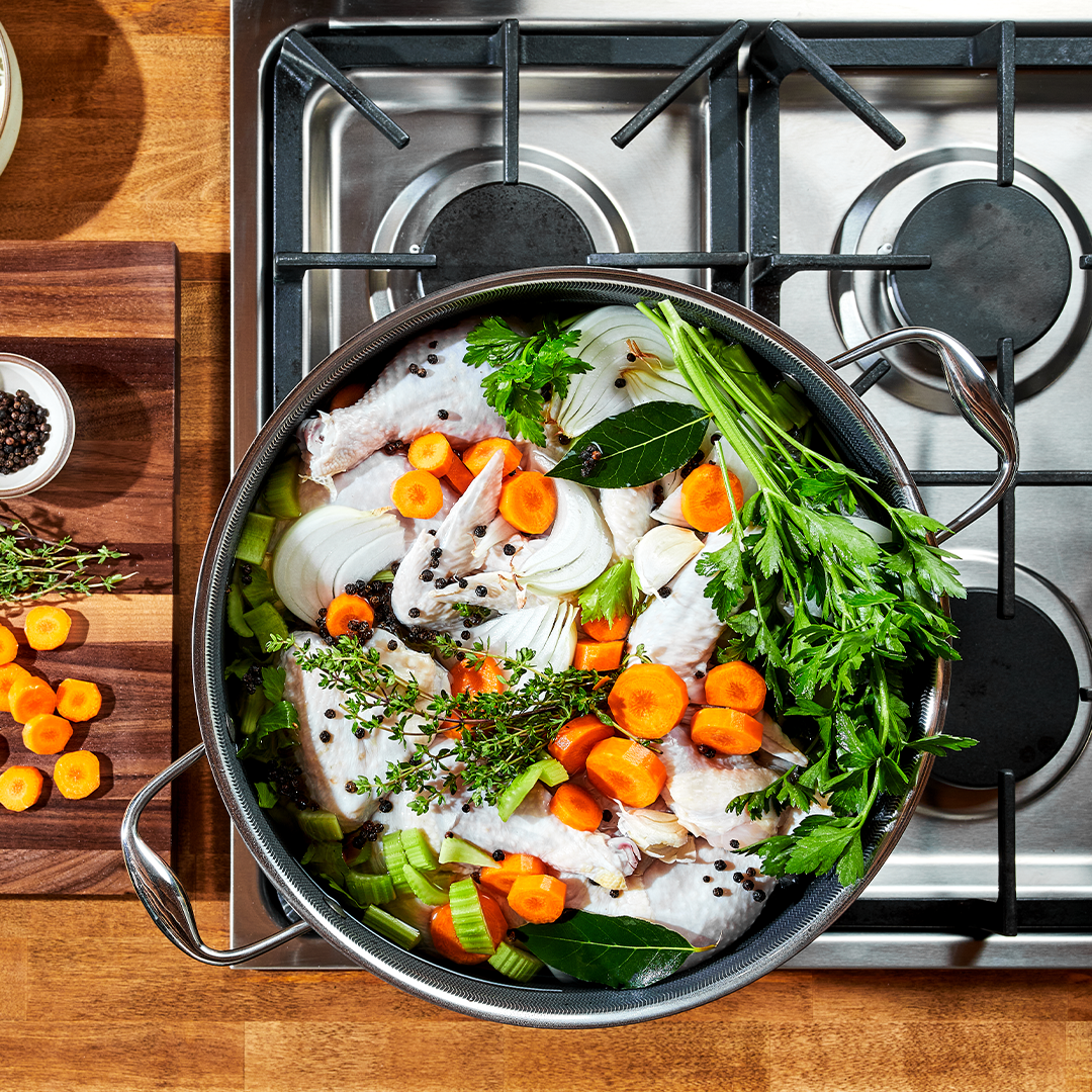 Hybrid Stock Pot with Lid. 12-Qt - Image 3